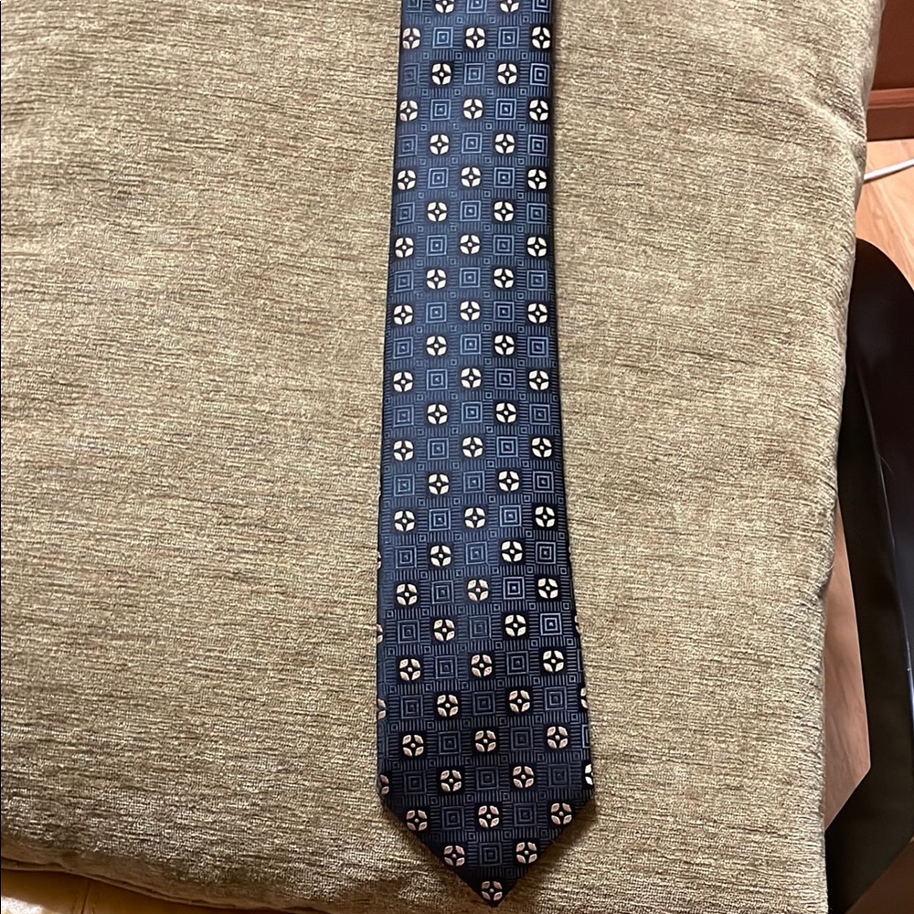 Classy Charvet Tie!  Black & Gold?  Beautiful, Flawless with Little to No Wear!